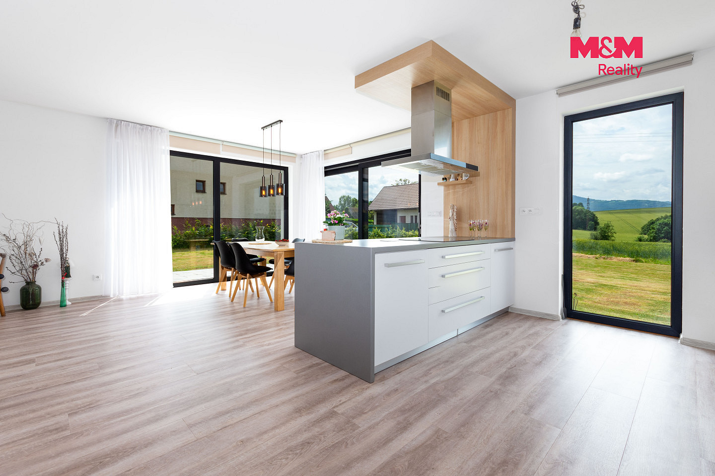 Prodej domu 160 m² s pozemkem 2 136 m² — photo 2