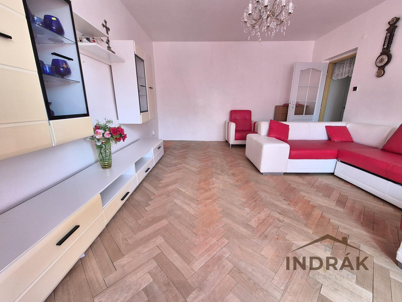 Pronájem bytu 2+1 56 m² — photo 2