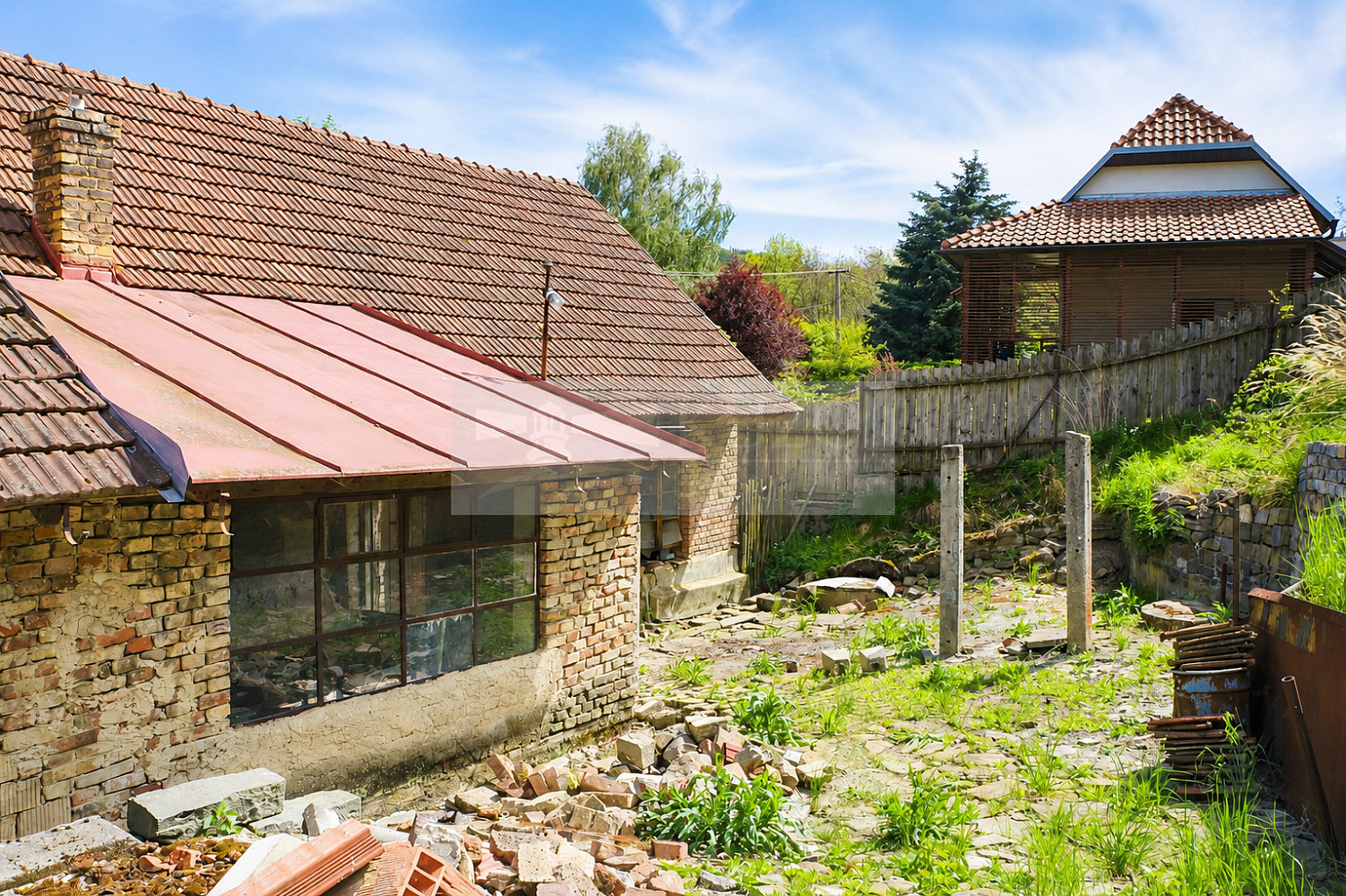 Prodej domu 210 m² s pozemkem 995 m²