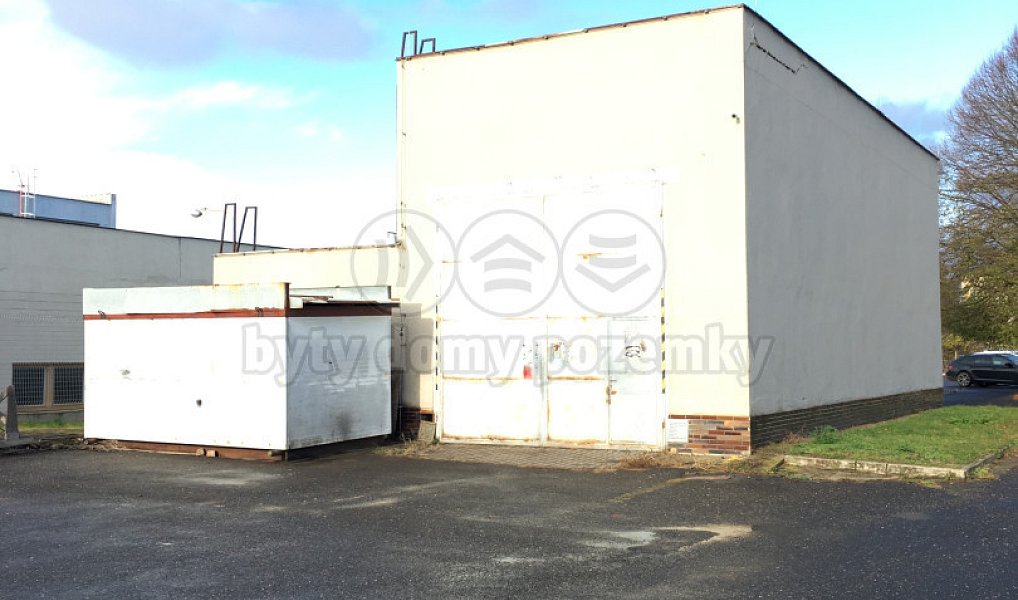 Pronájem skladovacích prostor 179 m², Louny – náhled fotky 2