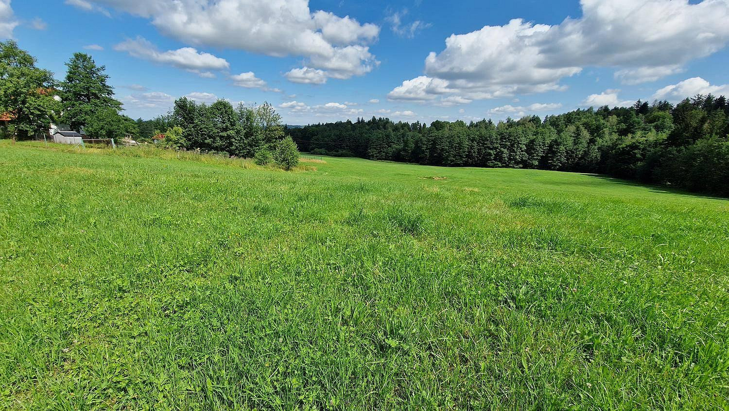 Prodej stavebního pozemku 1 440 m² – fotografie 3