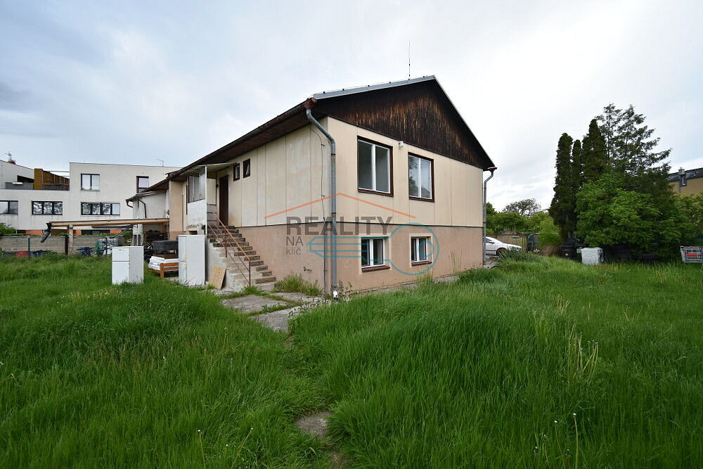 Prodej domu 177 m² s pozemkem 850 m² — photo 2