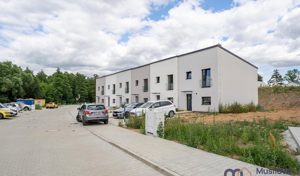 Prodej domu 92 m² s pozemkem 186 m², Újezdeček – náhled fotky 48