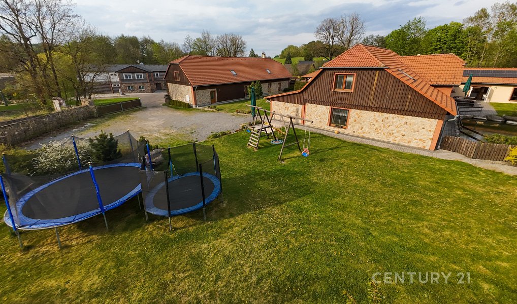 Prodej ubytovacího objektu 1 320 m², Jistebnice – náhled fotky 41