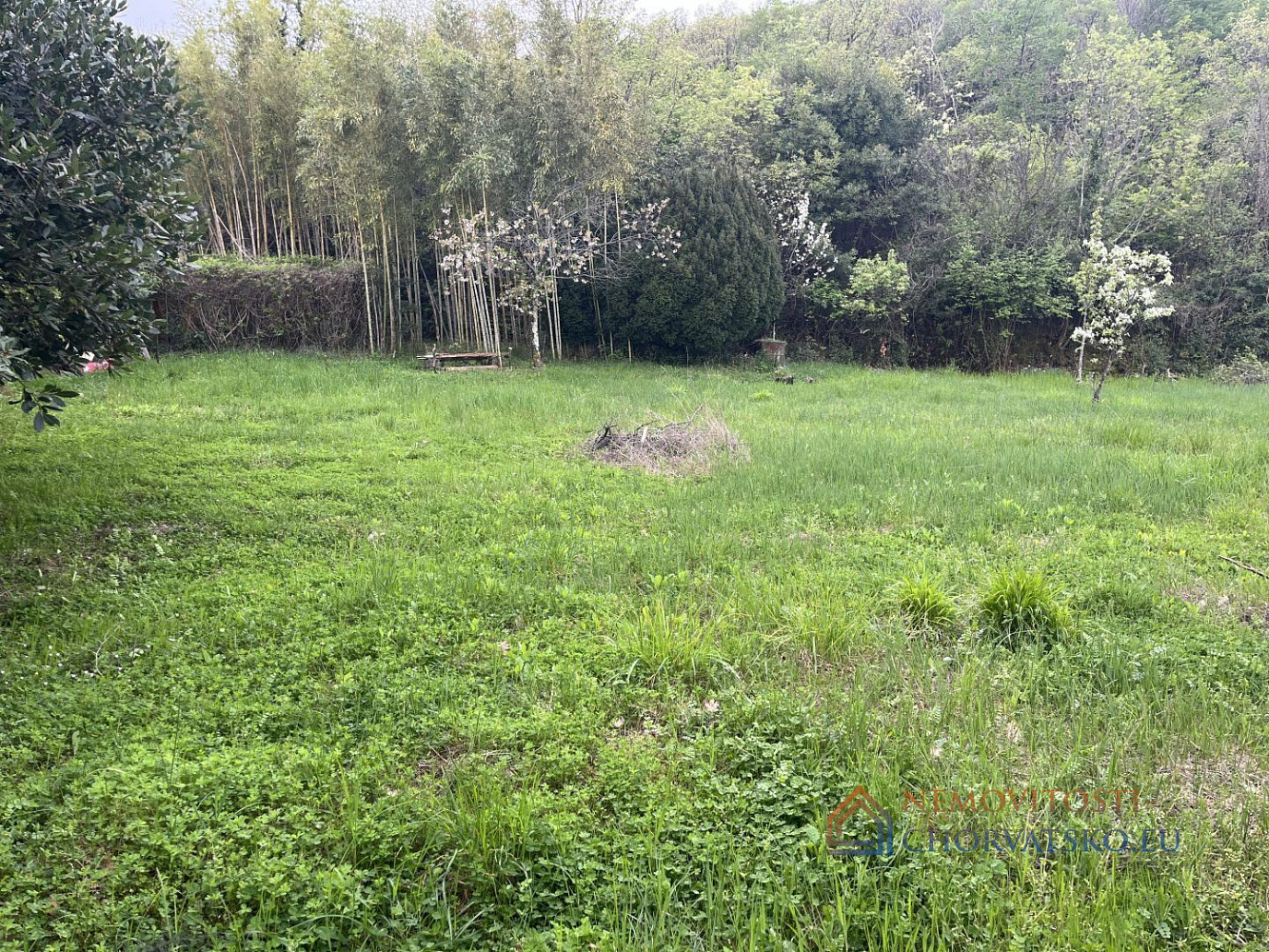 Prodej stavebního pozemku 2 496 m² - Widok 2