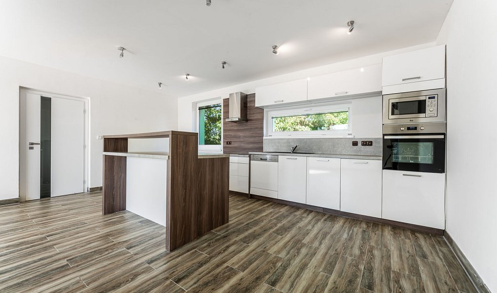 Prodej domu 170 m² s pozemkem 756 m², Červený Újezd – náhled fotky 3