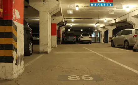 Pronájem garážového stání, 12 m2, Praha, ul. Ve Lhotce, Ve Lhotce, Praha 4 - Kamýk