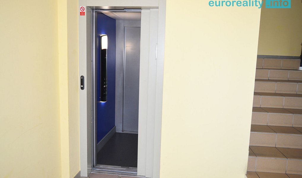 Pronájem bytu 2+kk 59 m², Kladno – náhled fotky 12