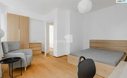 Pronájem bytu 5+kk 20 m², U krbu, Praha 10 - Strašnice