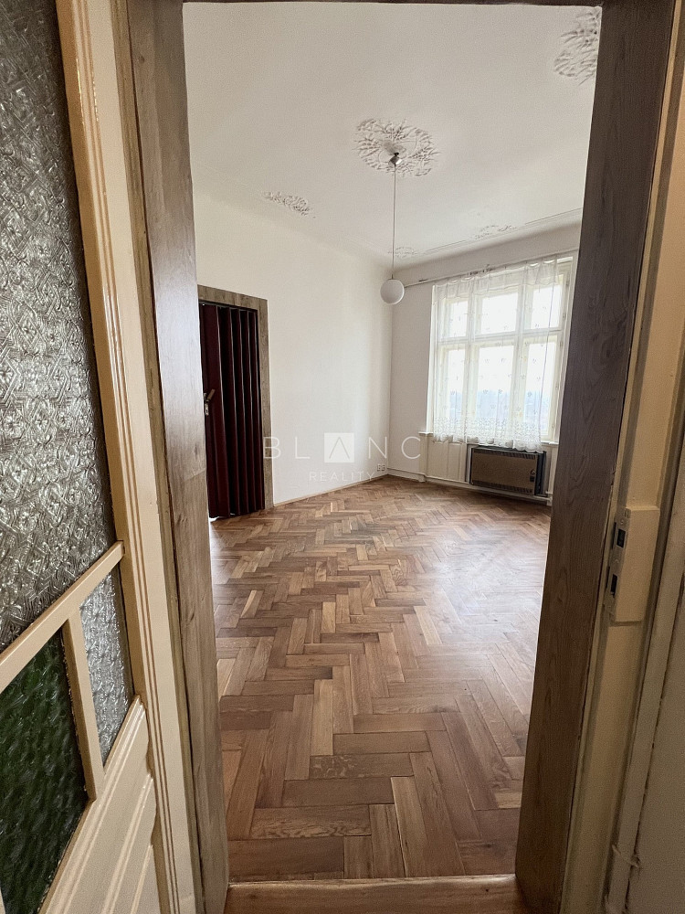 Pronájem bytu 2+1 65 m² – fotografie 3