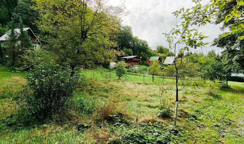 Prodej pozemku 924 m², Halenkovice – náhled fotky 4