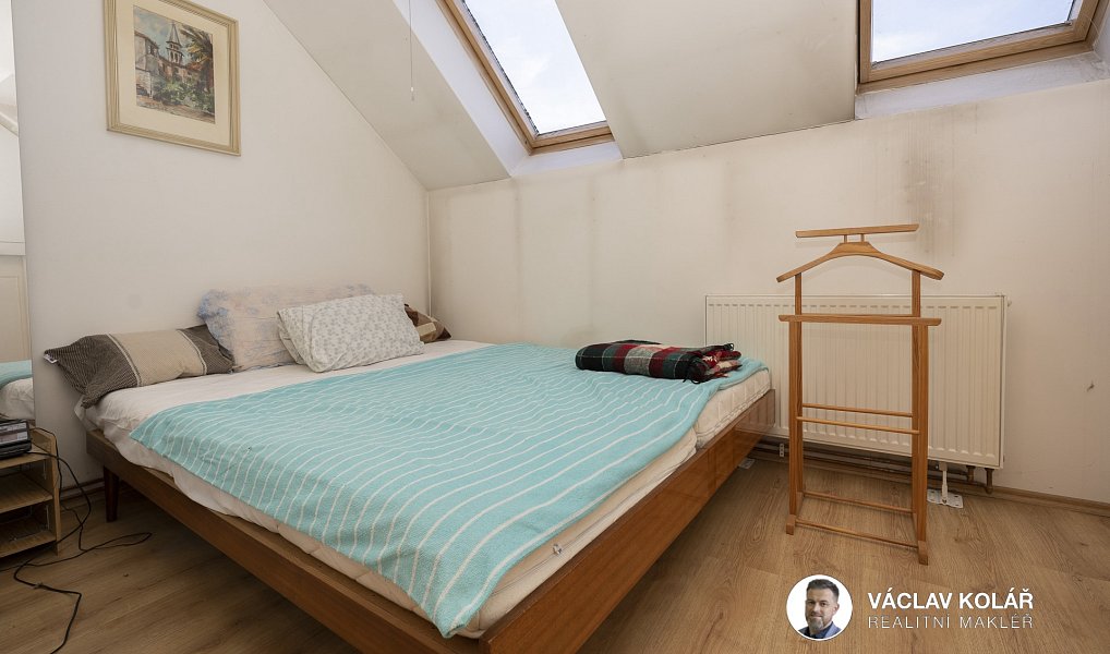 Prodej domu 196 m² s pozemkem 805 m², Stěžery – náhled fotky 37