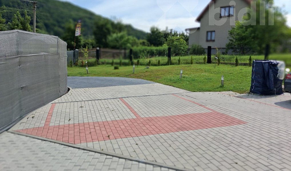 Prodej domu 246 m² s pozemkem 1 500 m², Prysk – náhled fotky 24