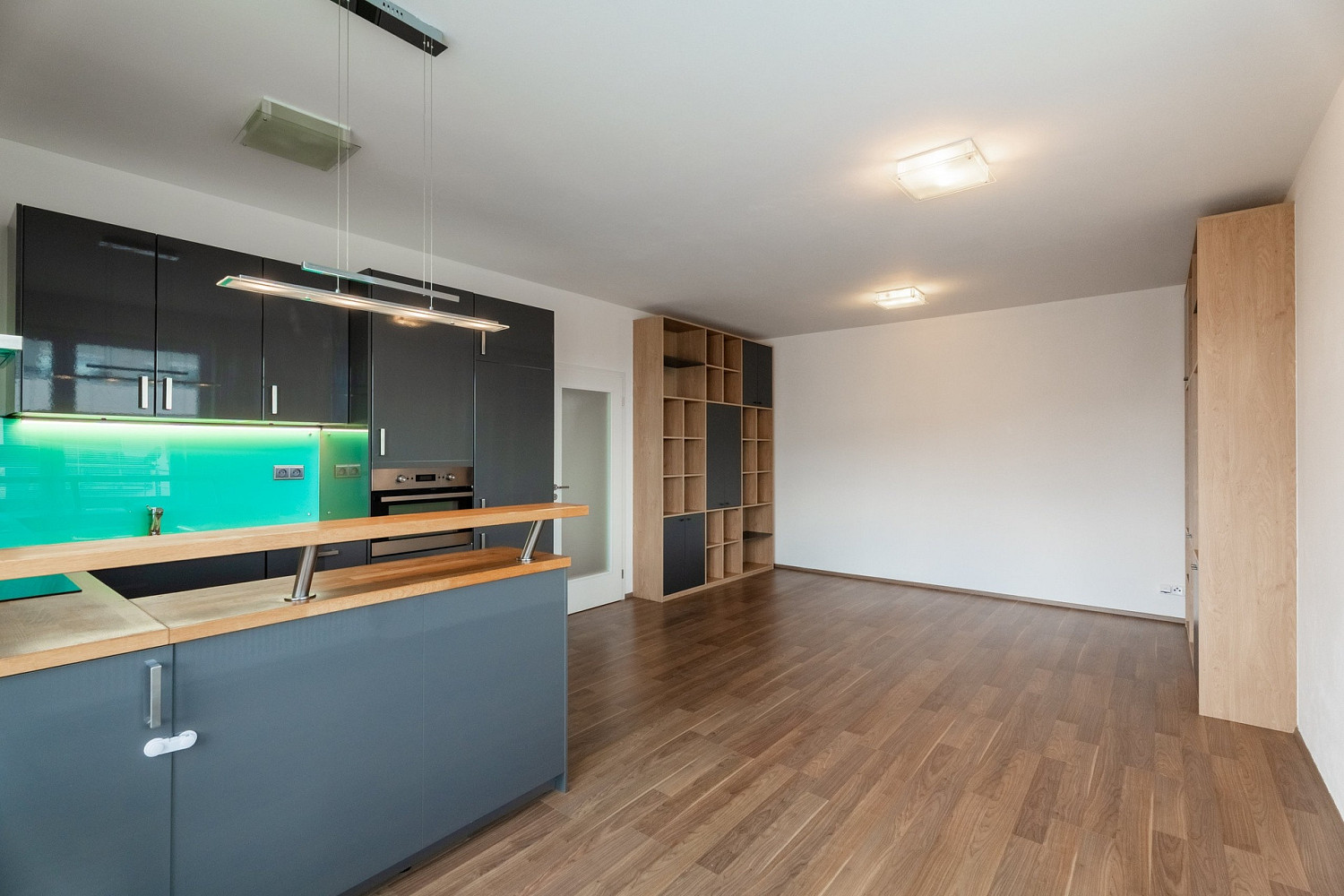 Pronájem bytu 2+kk 56 m² – fotografie 2