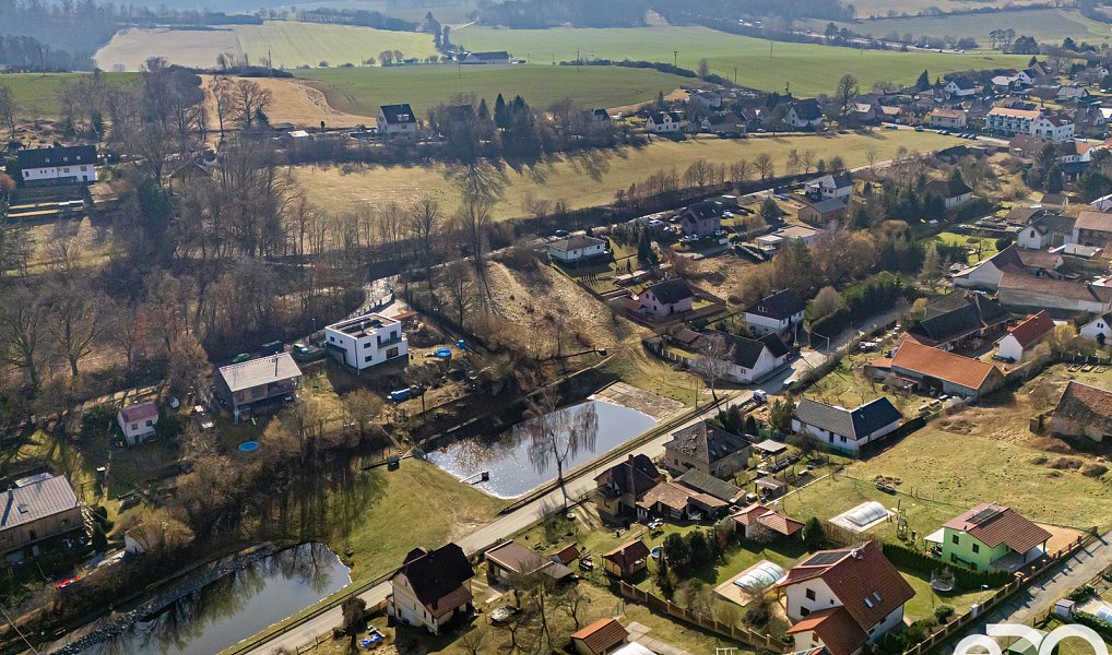 Prodej stavebního pozemku 1 370 m², Mrač – náhled fotky 2