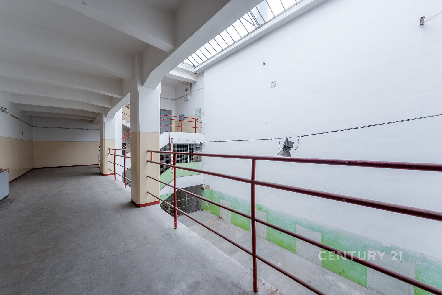 Pronájem skladovacích prostor 700 m² – fotografie 4