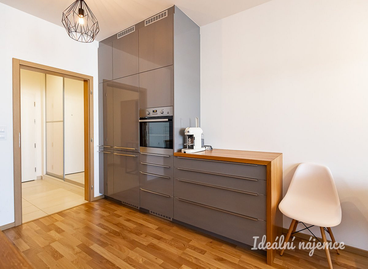 Pronájem bytu 2+kk 68 m² - Mehr