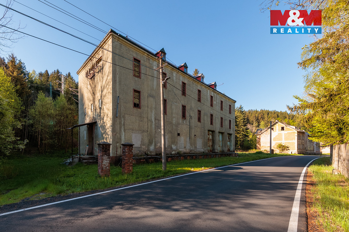 Prodej nájemního domu, činžáku 626 m² – fotografie 2