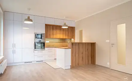 Pronájem bytu 3+kk 82 m²
