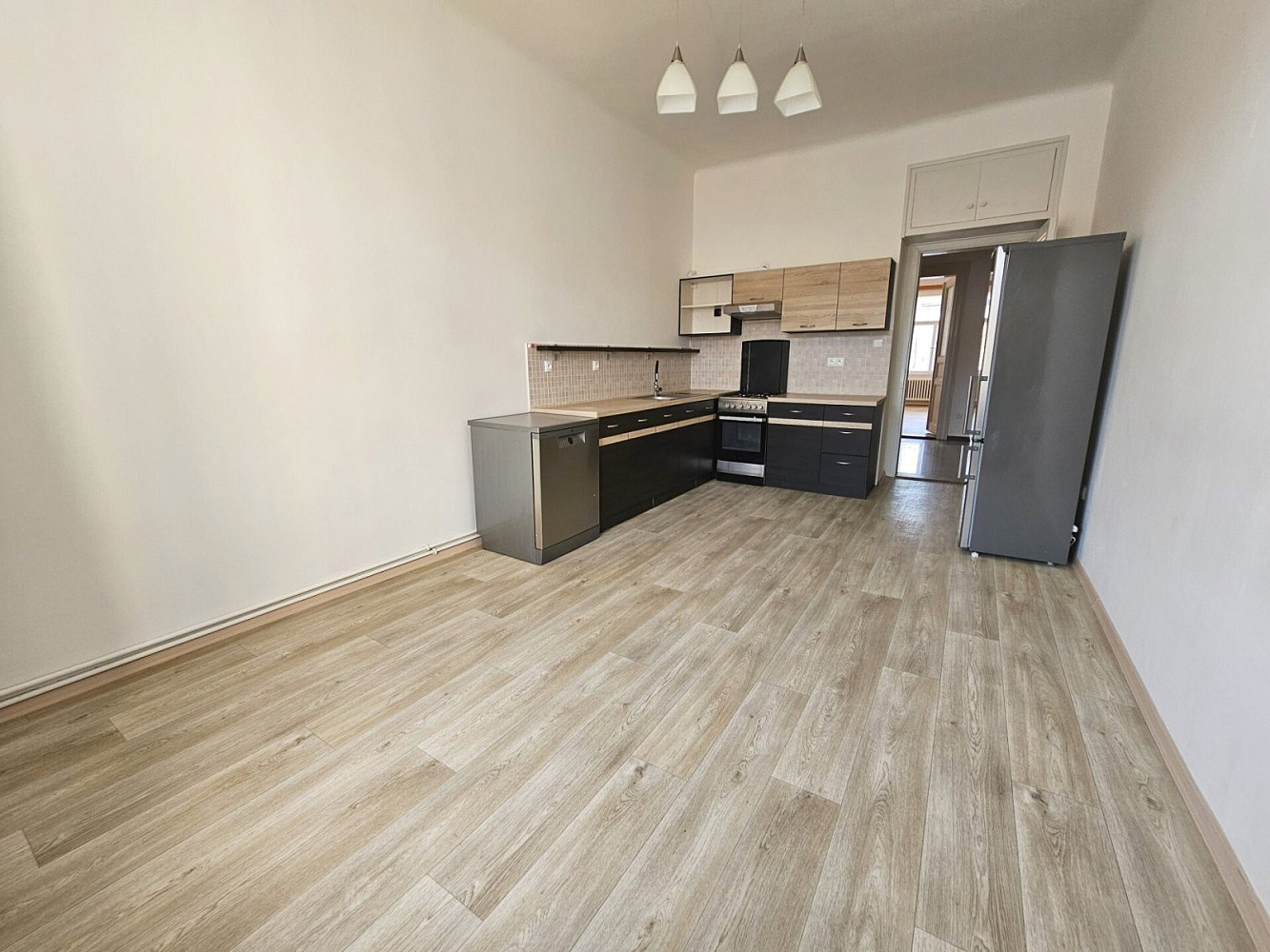 Pronájem bytu 2+kk 58 m² — photo 2
