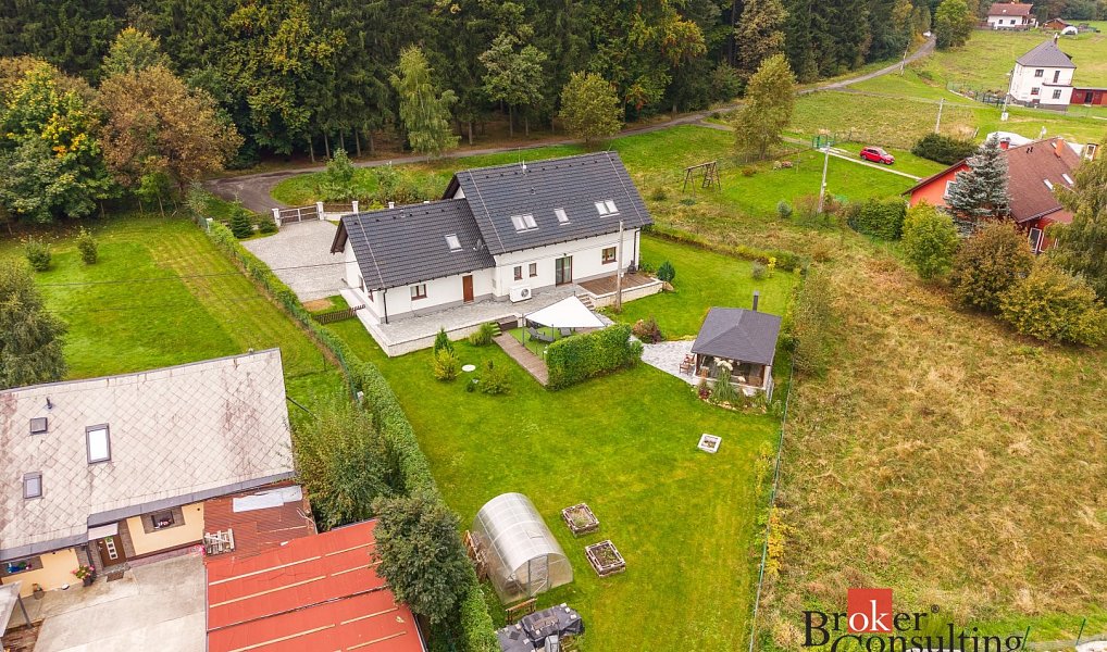 Pronájem domu 95 m² s pozemkem 920 m², Liberec – náhled fotky 25