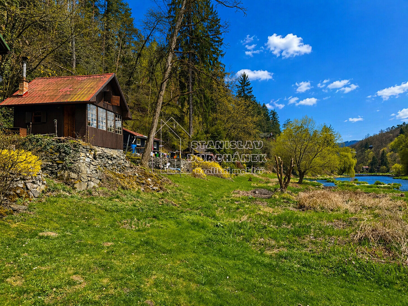 Prodej chaty/chalupy 36 m² s pozemkem 84 m²