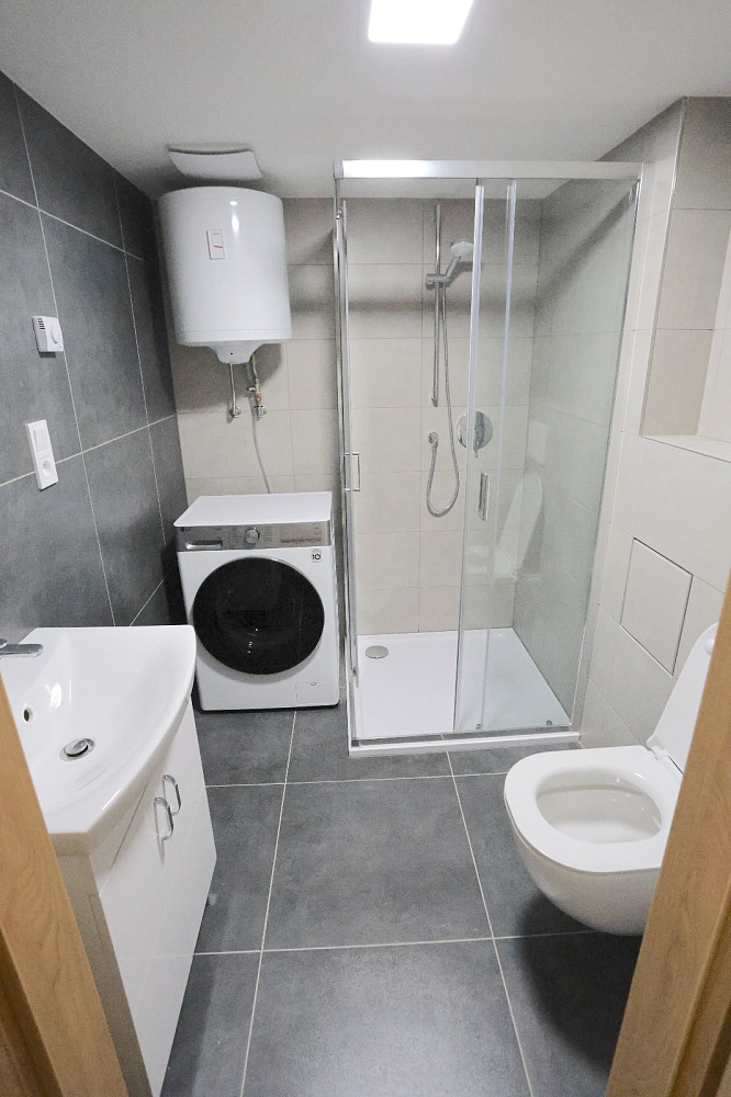 Pronájem bytu 1+kk 23 m² – fotografie 3