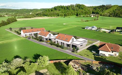 Prodej stavebního pozemku 6 074 m², Lipník nad Bečvou - Lipník nad Bečvou III-Nové Dvory, okres Přerov