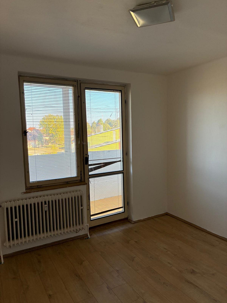 Pronájem bytu 4+1 95 m² – fotografie 3