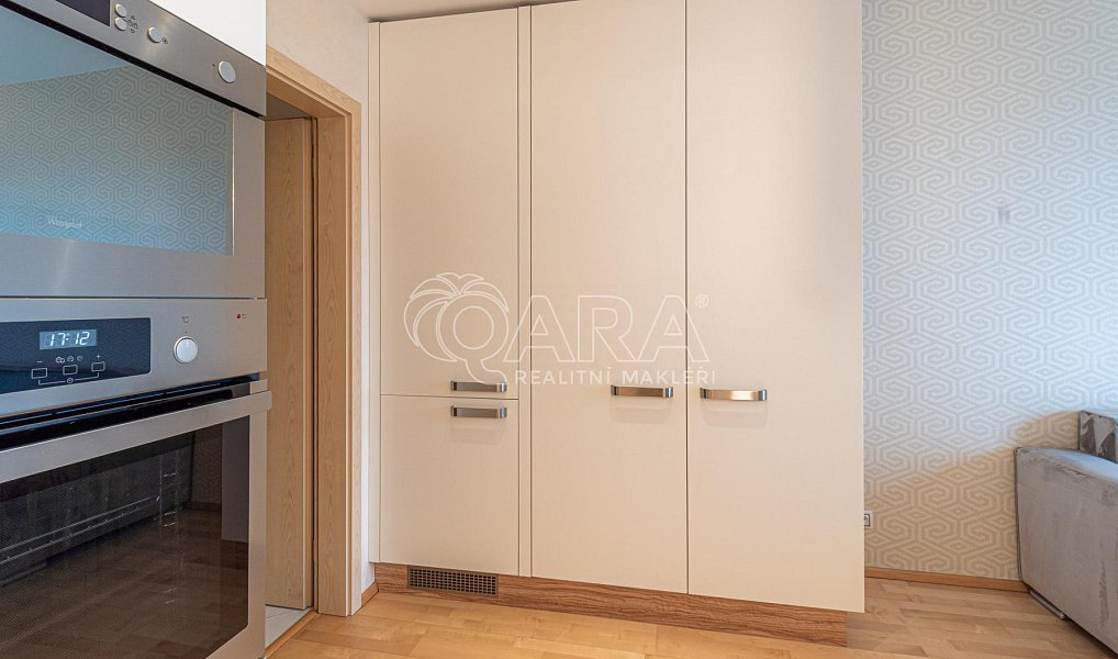 Pronájem bytu 1+kk 37 m², Praha – náhled fotky 6