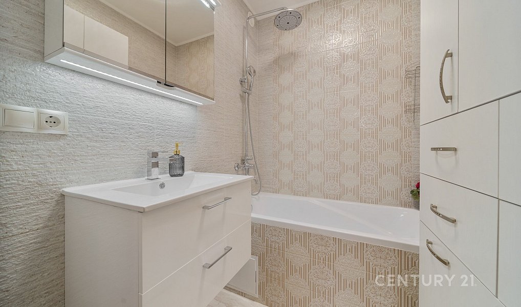 Prodej bytu 3+1 77 m², Praha – náhled fotky 25