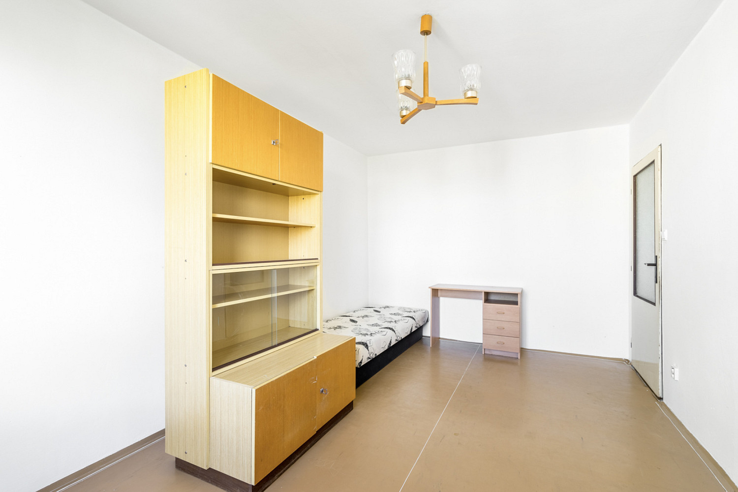 Pronájem bytu 1+1 37 m² – fotografie 4