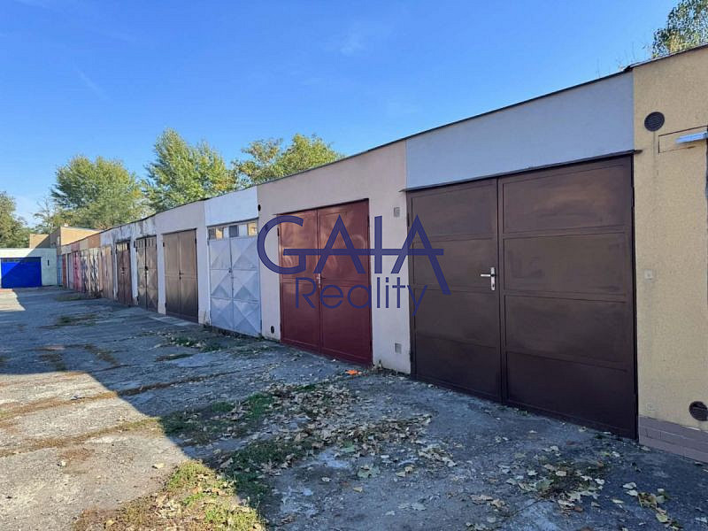 Prodej garáže 20 m2 nedaleko centra města – fotografie 2