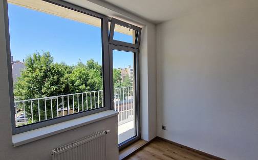 Prodej bytu 2+kk 56 m², Na Průhoně, Velvary, okres Kladno