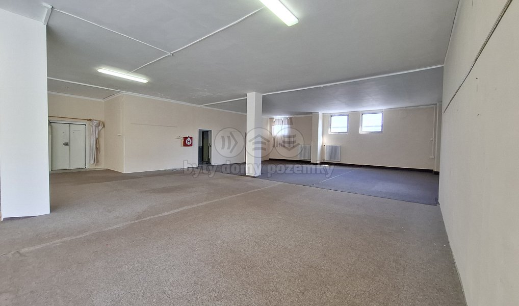 Pronájem obchodních prostor 828 m², Klášterec nad Ohří – náhled fotky 8