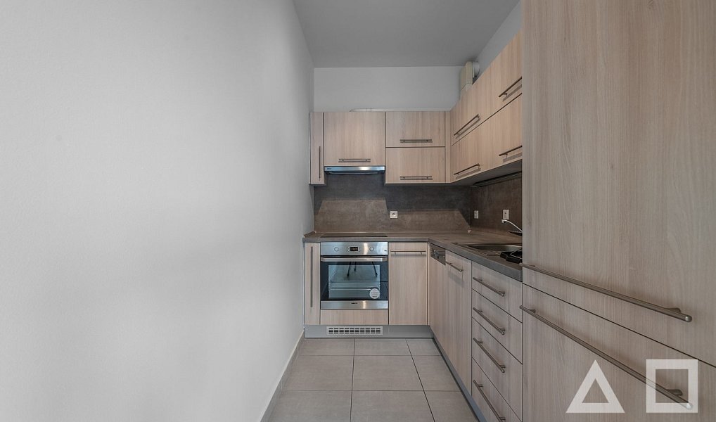Prodej bytu 1+kk 35 m², Praha – náhled fotky 5
