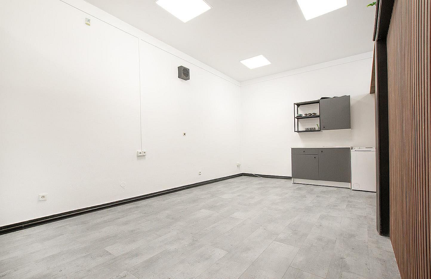 Pronájem obchodních prostor 20 m² – fotografie 4