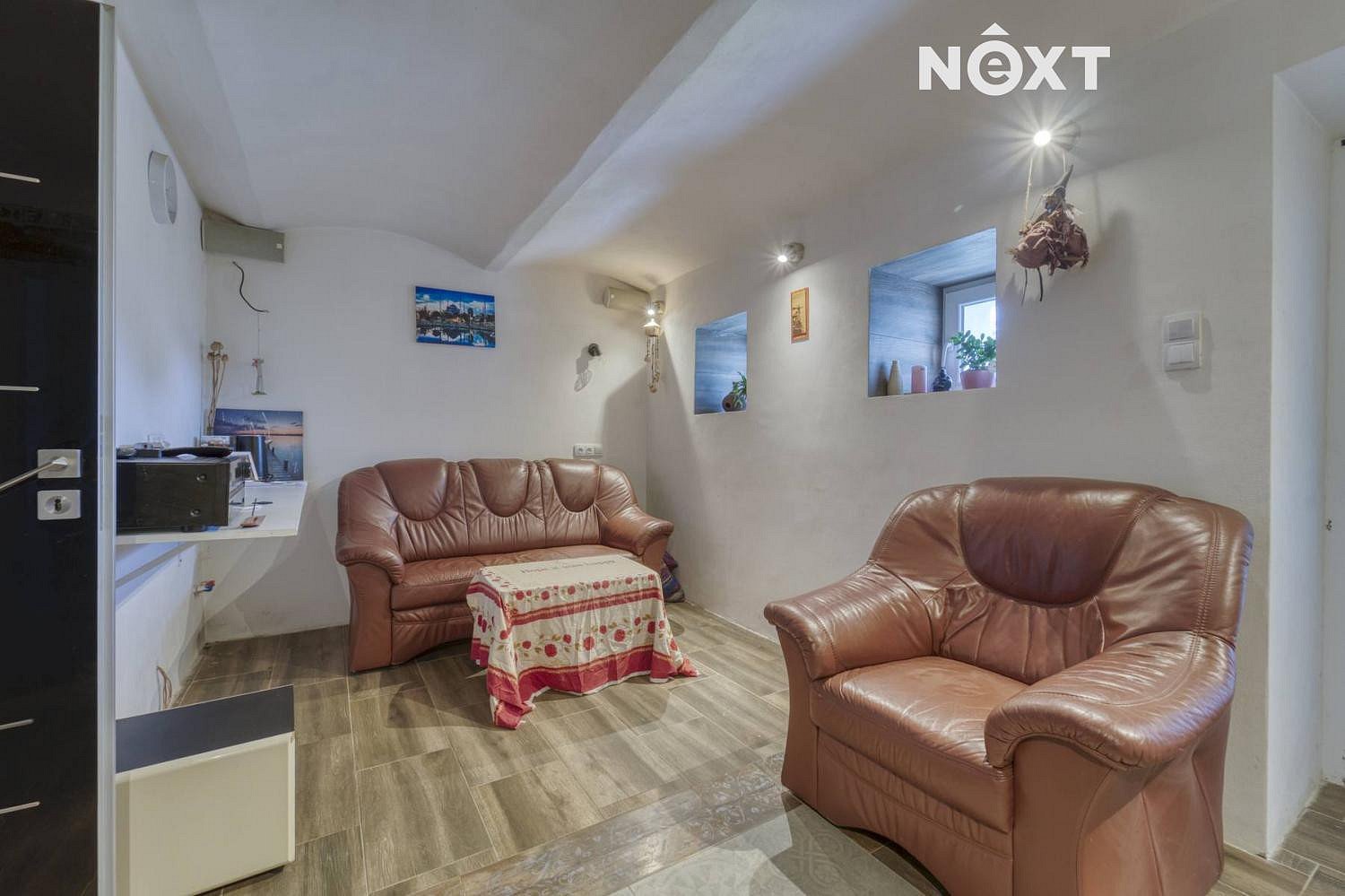 Prodej domu 225 m² s pozemkem 1 000 m² – fotografie 4