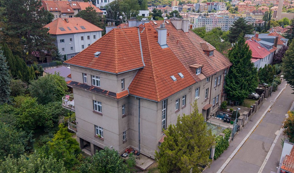 Prodej domu 429 m² s pozemkem 627 m², Praha – náhled fotky 23