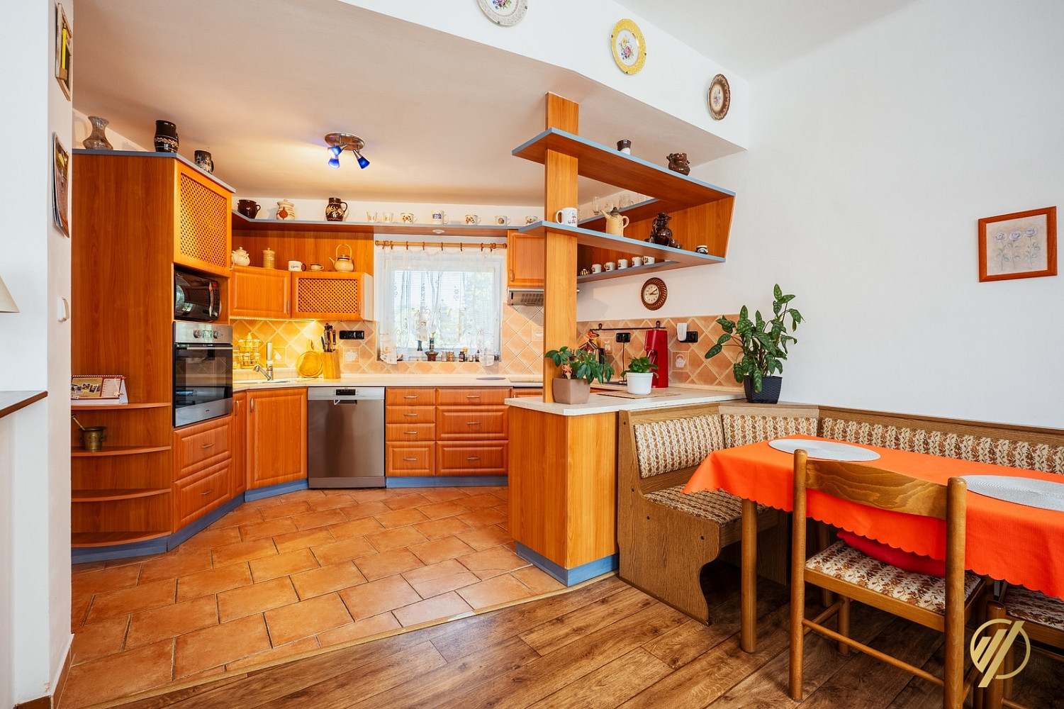 Prodej domu 275 m² s pozemkem 1 300 m² – fotografie 5
