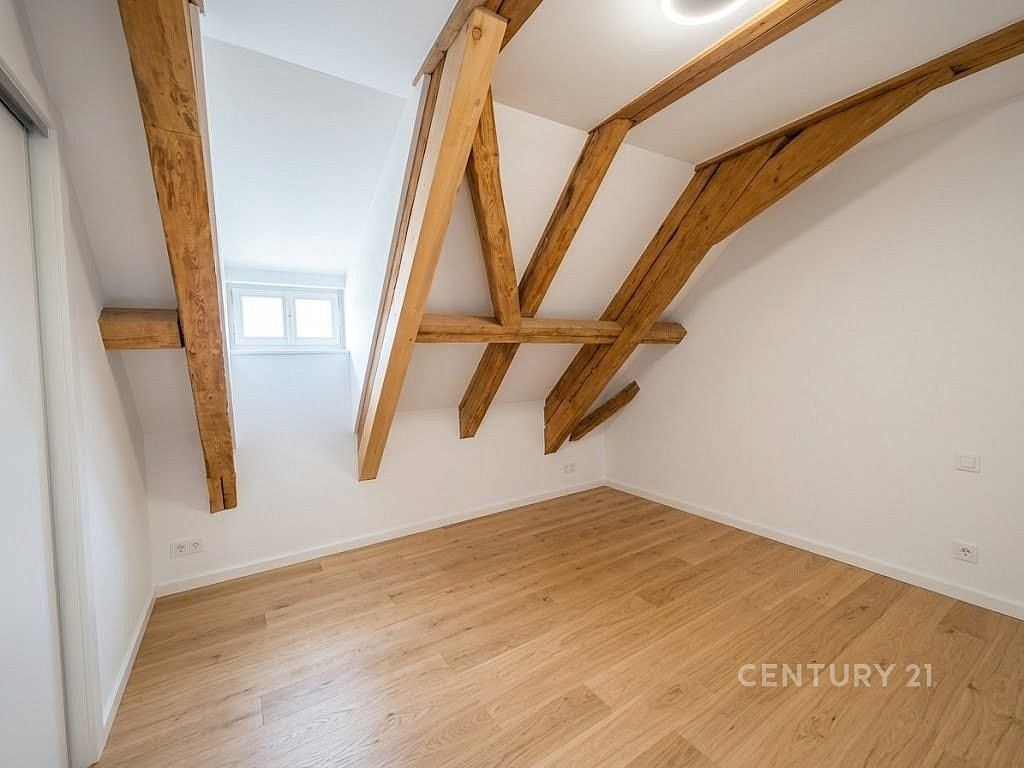 Pronájem kanceláře 154 m² – fotografie 4