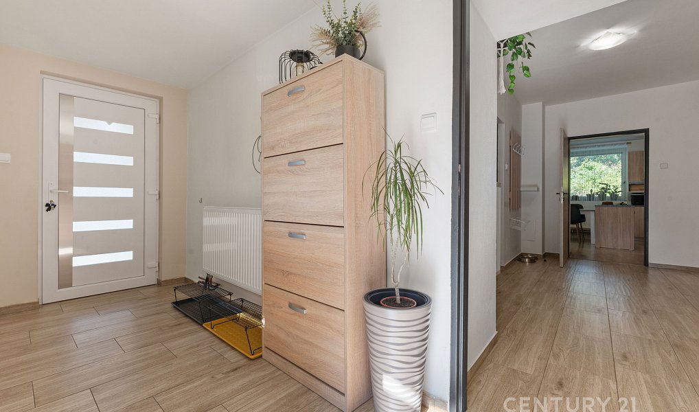Prodej domu 178 m² s pozemkem 1 065 m², Radiměř – náhled fotky 14