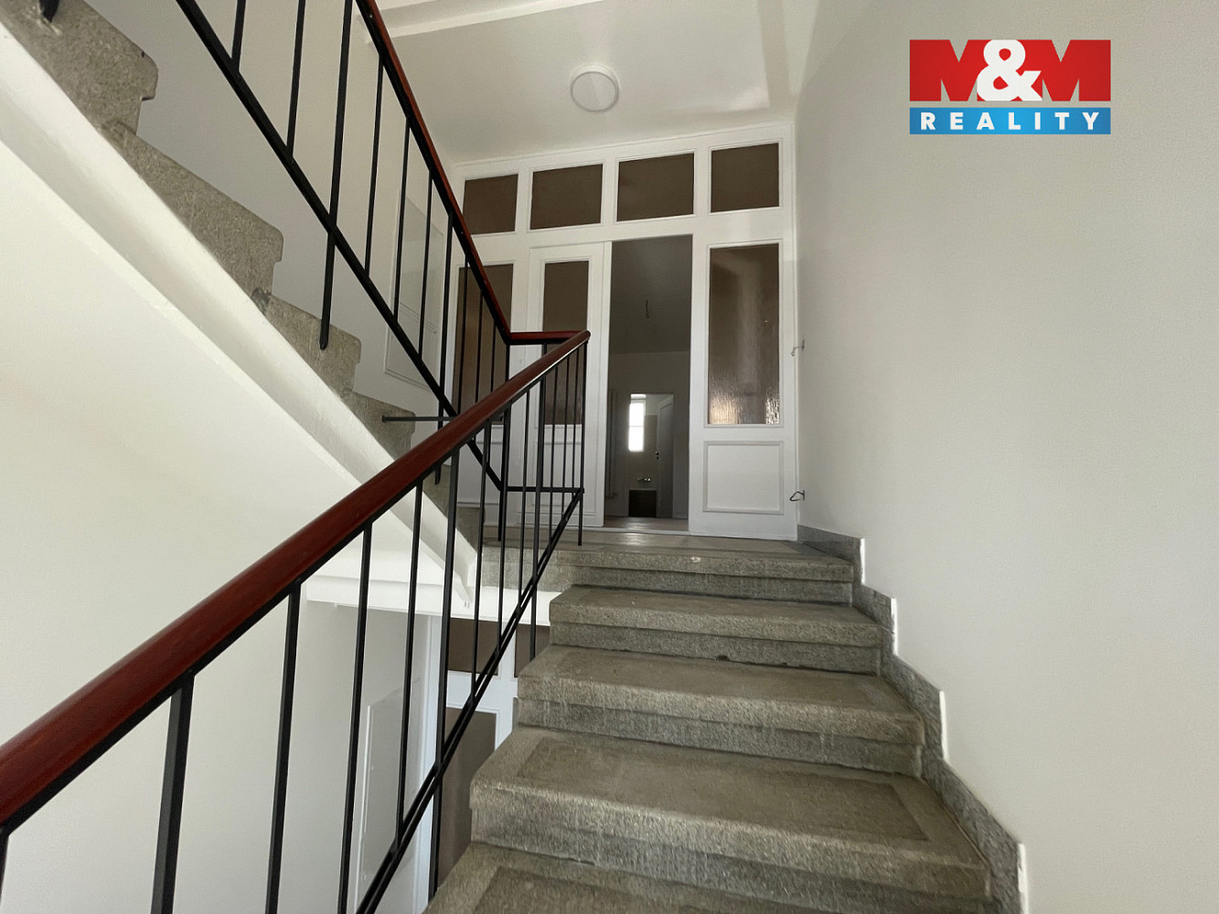 Pronájem obchodních prostor 200 m² — photo 2