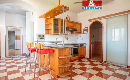 Prodej domu 190 m² s pozemkem 172 m², Vinařického náměstí, Týn nad Vltavou, okres České Budějovice