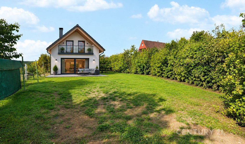 Prodej stavebního pozemku 2 302 m², Brno – náhled fotky 3