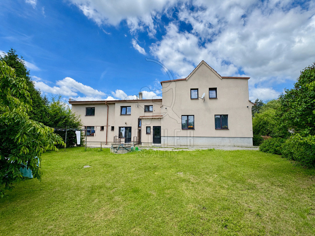Prodej domu 165 m² s pozemkem 889 m²