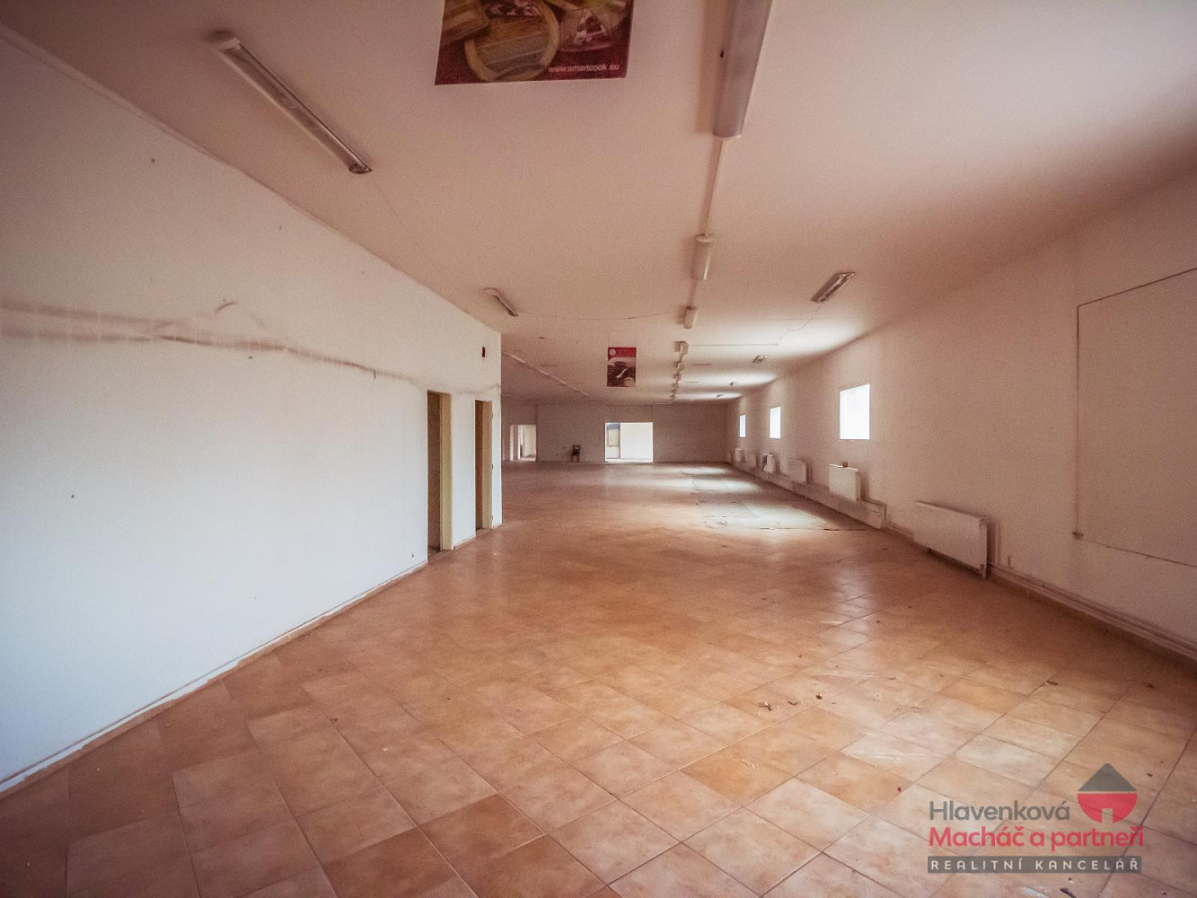 Pronájem komerčního objektu (jiného typu) 1 120 m² – pohled 5