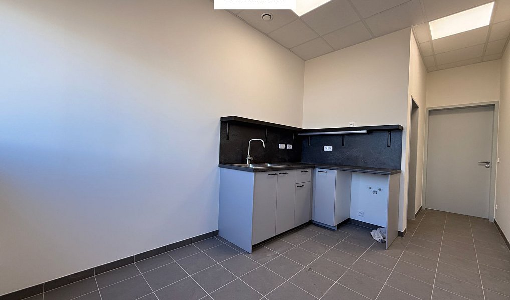 Pronájem výrobních prostor 1 026 m², Kladno – náhled fotky 13