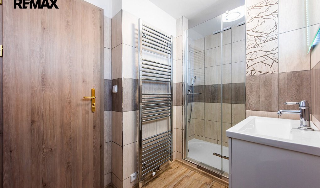 Prodej domu 200 m² s pozemkem 802 m², Šumná – náhled fotky 17