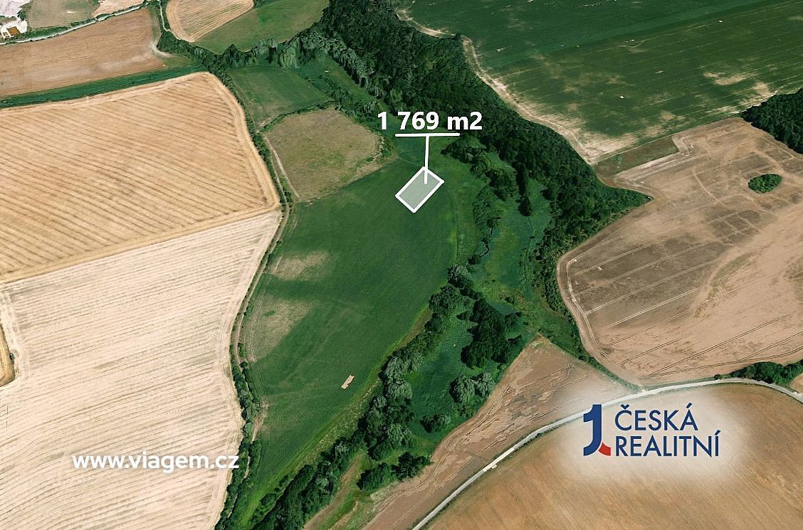 Prodej pole 1 061 m² – fotografie 2